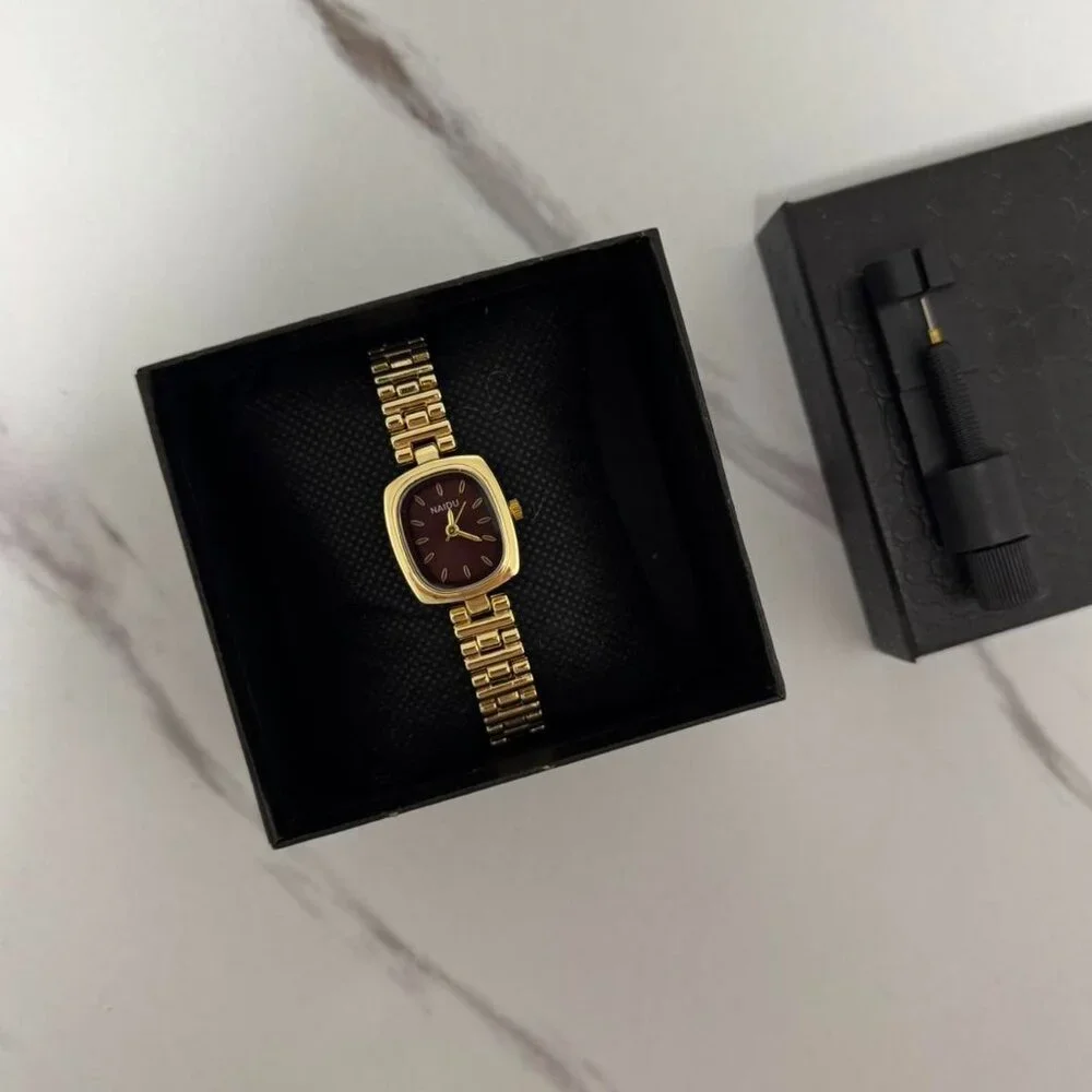 SKU:0218‎ Gold burgundy mini watch gold bracelet Stainless steel + in a gift box